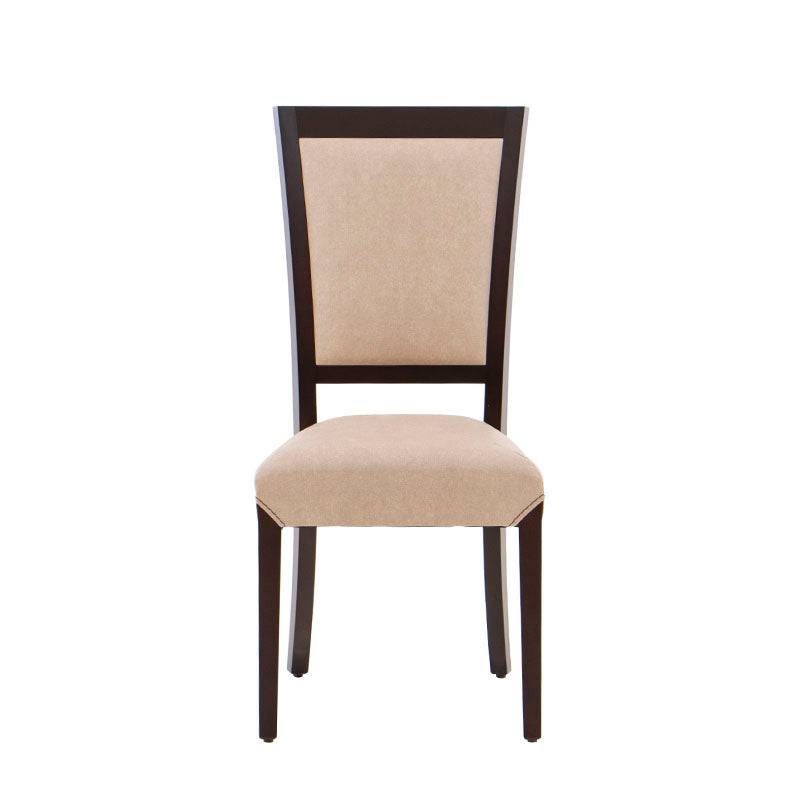 Silla Siena de comedor de madera de banak y chapa de encino y okumé con tapizado de cuero tacto.
