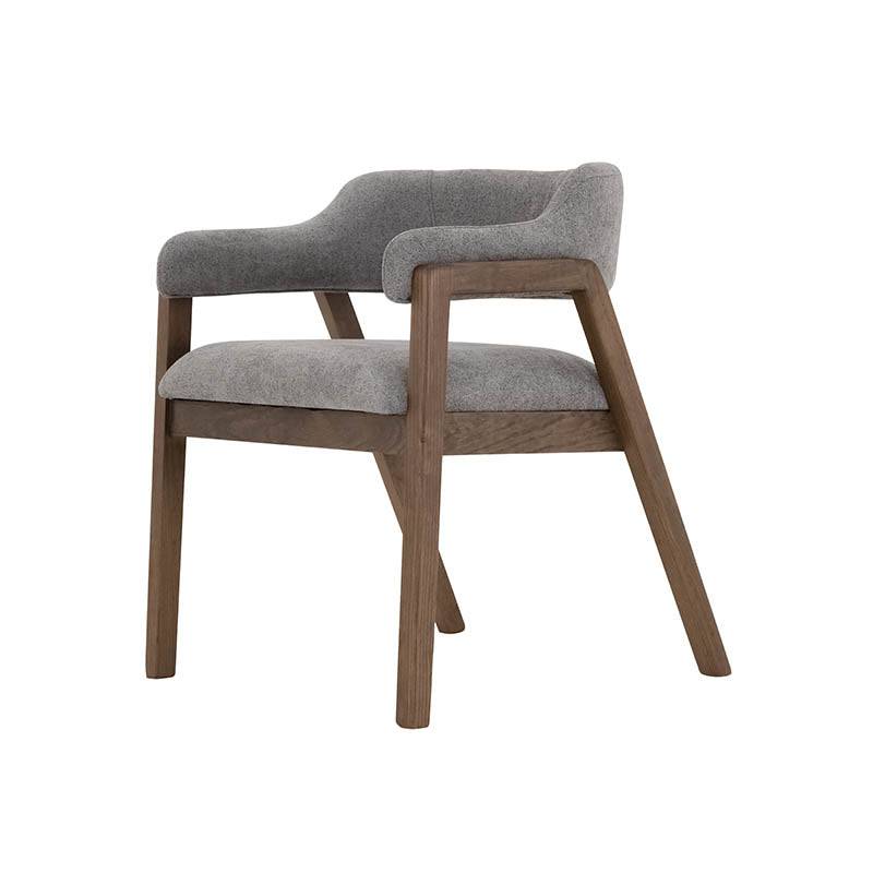 Silla de comedor Balam en color gris oscuro de deurope.com.mx, diseño moderno y elegante para espacios interiores.