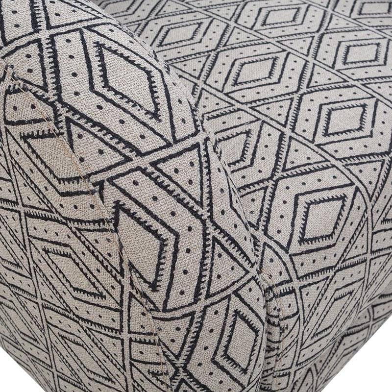 Sillón ocasional Quebec de tejido plano con textura afelpada en color café, con respaldo y asiento acolchados.