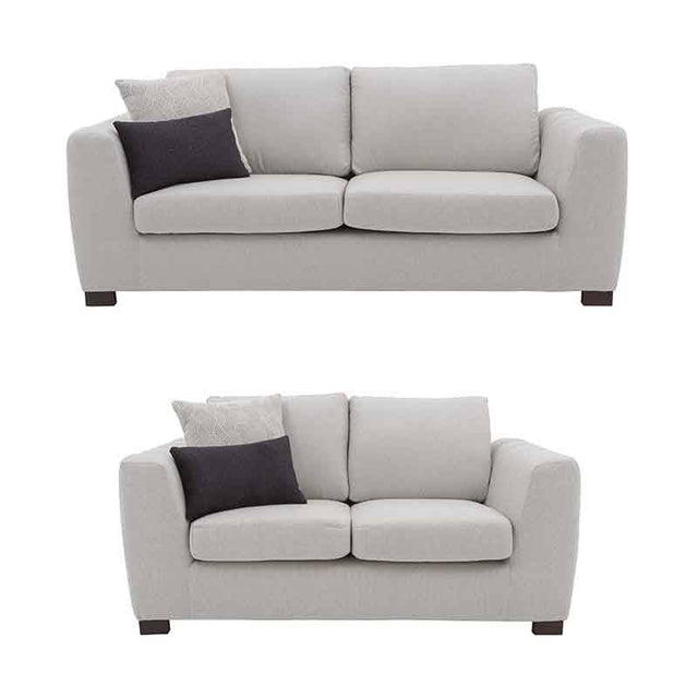 Sofá y loveseat Sonny de Deurope en color marfil, tapizado en tela Victory, juego de sala elegante y cómodo.