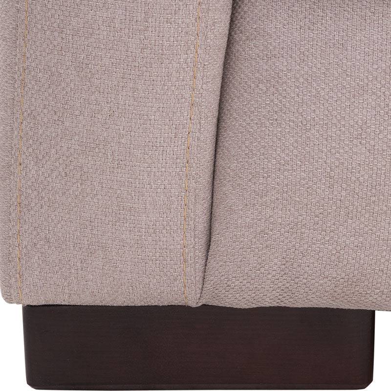 Sofá Michelle deDeurope.com.mx en color beige, tapizado en tela con textura afelpada, estilo moderno y cómodo para sala.