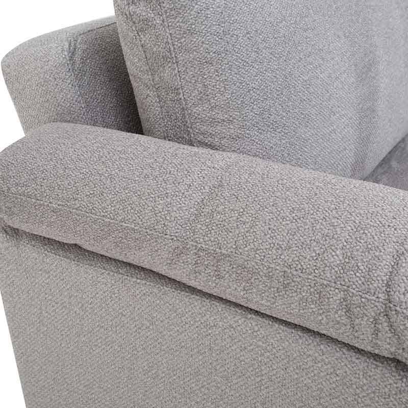 Sofá cama matrimonial Vittorio en gris claro con tapiz de tela, con estructura moderna y tamaño compacto para sala de estar.