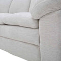 Sofá Chloe de color marfil en tela Money Snow, con estructura moderna, dimensiones 212x90x96 cm, en interior elegante.