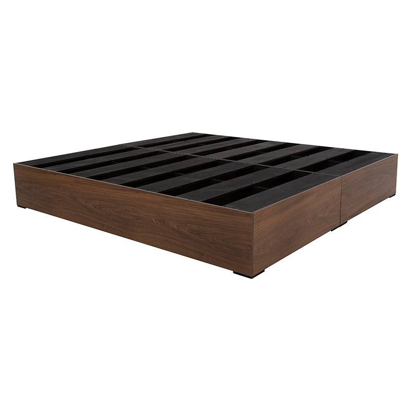 Base de cama Kenia de madera de pino melamina en color nogal, estructura sólida, tamaño 200x190 cm con diseño moderno.