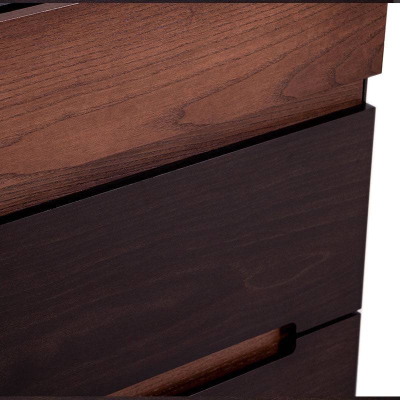 Buró Basil de madera de chapa de fresno en color tabaco y nuez, con diseño moderno y superficie lisa.