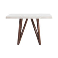 Juego de comedor Aragón de Deurope.com.mx con mesa y sillas de madera en estilo clásico.