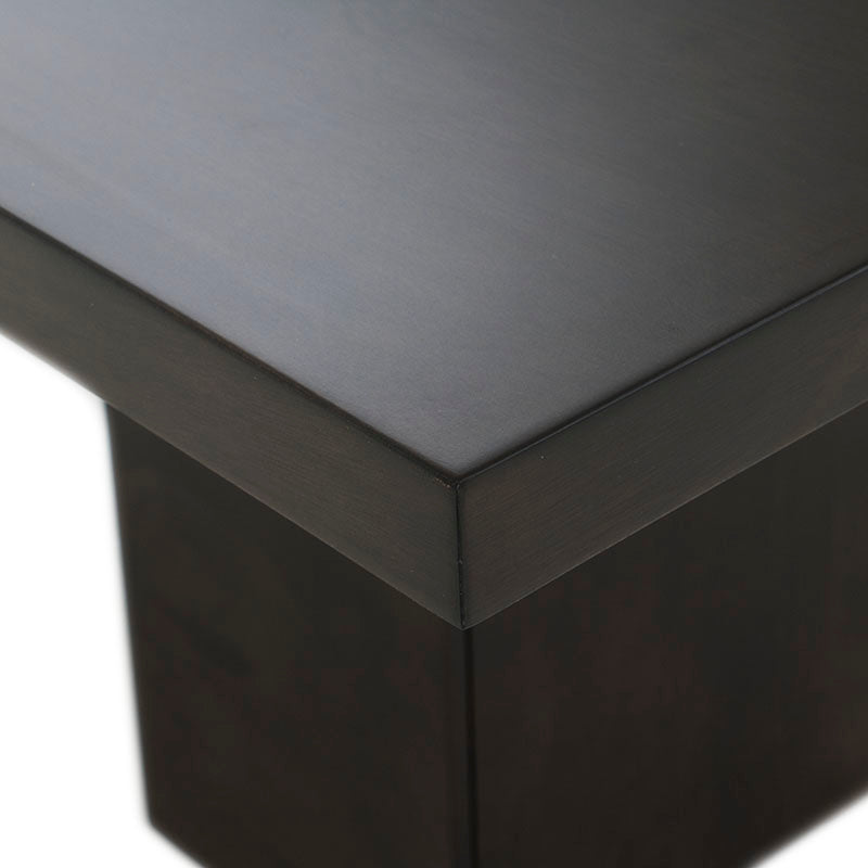 Mesa de comedor Tamayo deurope.com.mx con acabado en chapa de caoba y placa de mármol, tamaño 200x80x110 cm.