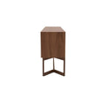 Cómoda Carolina de madera industrializada en nogal, con frente de 140 cm, altura de 70 cm y fondo de 37 cm.