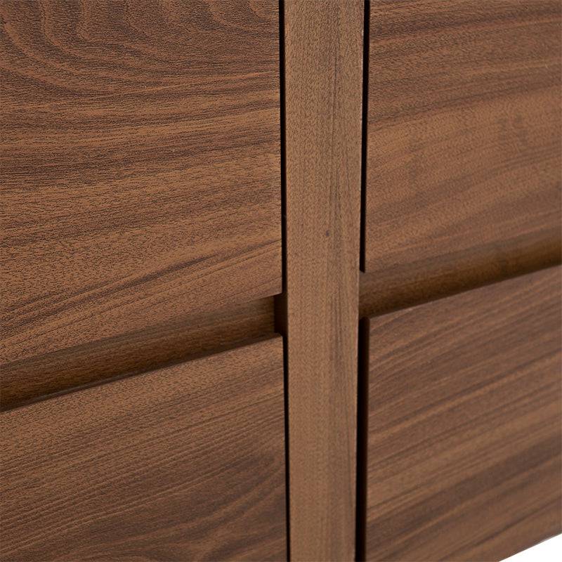 Cómoda Carolina de madera industrializada en nogal, con 4 cajones y diseño moderno, frente de 140 cm, altura de 70 cm y fondo de 37 cm