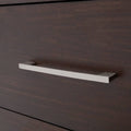 Cómoda Boston de madera industrial en nogal oscuro, con 160 cm de ancho, 90 cm de alto y 46 cm de fondo, frente visible.