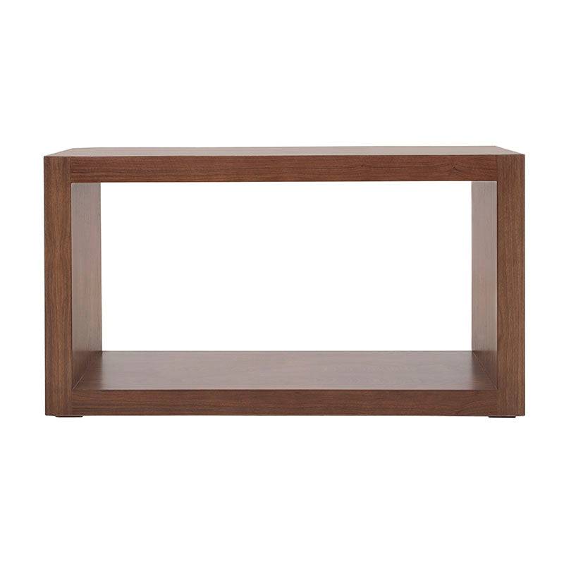 Consola Berne Made de madera de nogal con chapa de nogal, tamaño 140x80x40 cm, frente y detalles en madera de nogal.
