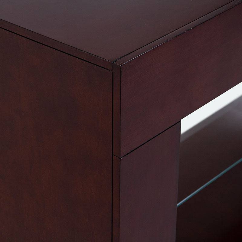 Consola London de madera de pino enchapada en maple americano, moderna y elegante, con dimensiones de 150x80x40 cm.