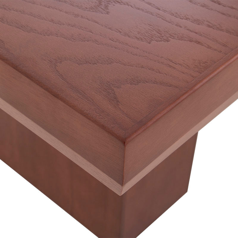 Mesa de comedor Siena deoupe.com.mx, en color café almendra, con superficie de madera y dimensiones 150x75x150 cm.