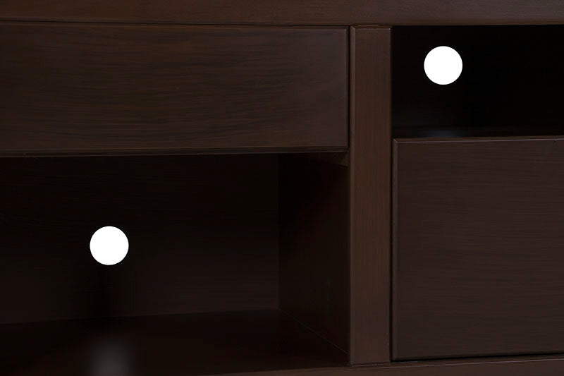 Mueble para TV Lisboa de madera industrializada en color café, con dimensiones 140x60x40 cm, frente y vista completa.