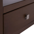 Mueble para TV Bruselas de madera industrializada en color café, con diseño moderno y tamaño 140x80x40 cm, en acabado natural.